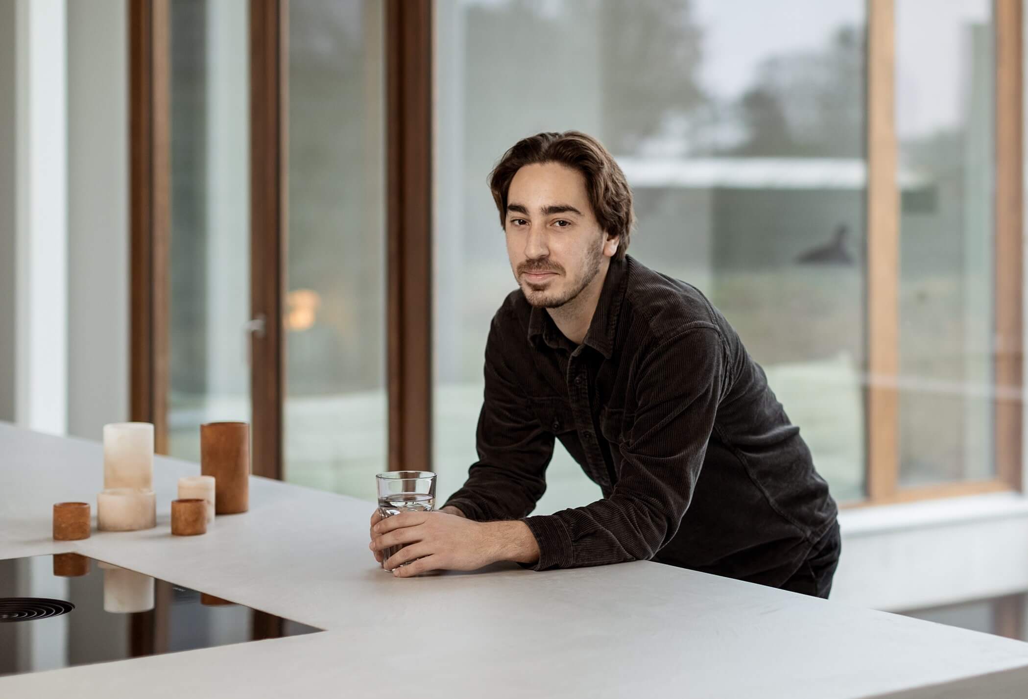 Interieur- en meubeldesigner Pieter Peulen samen met Niko