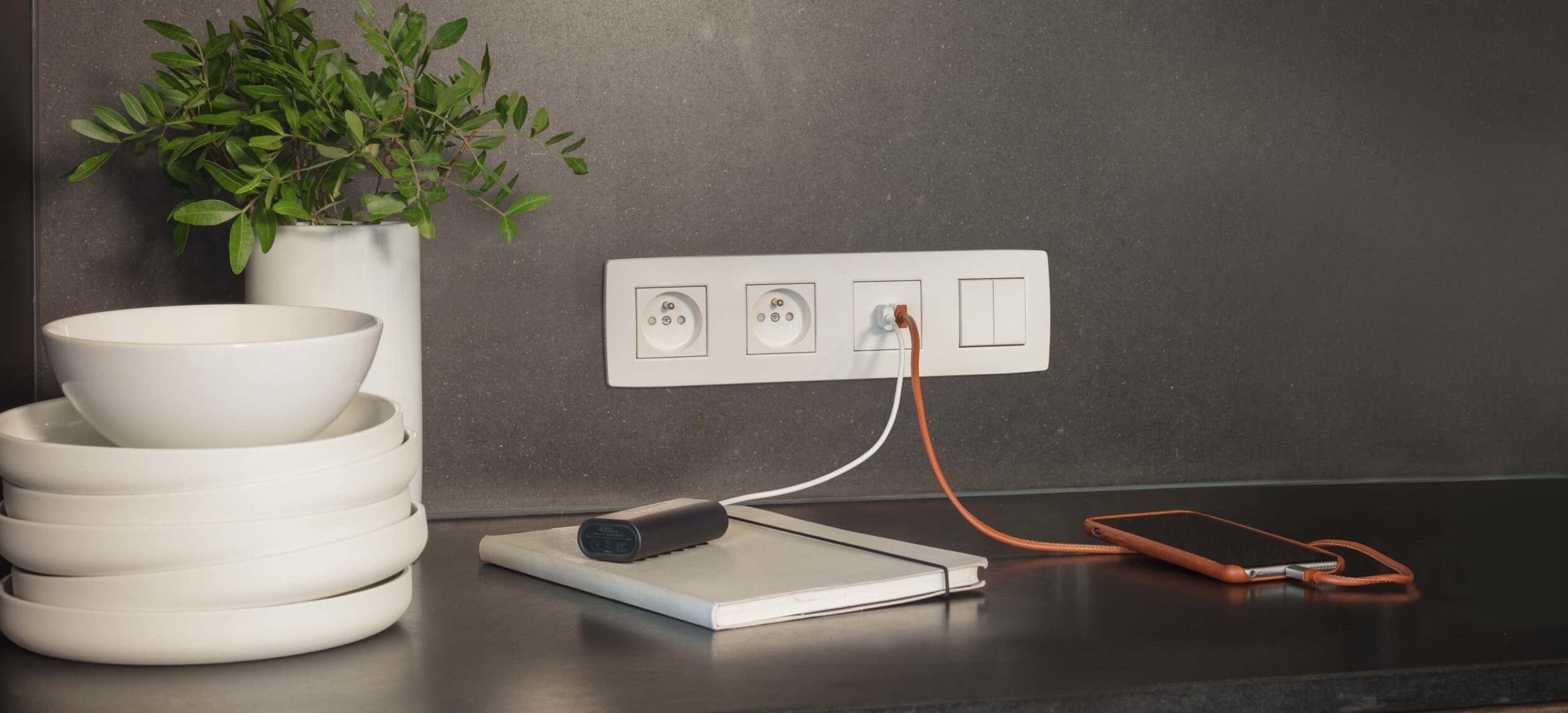 stopcontact met usb lader van Niko