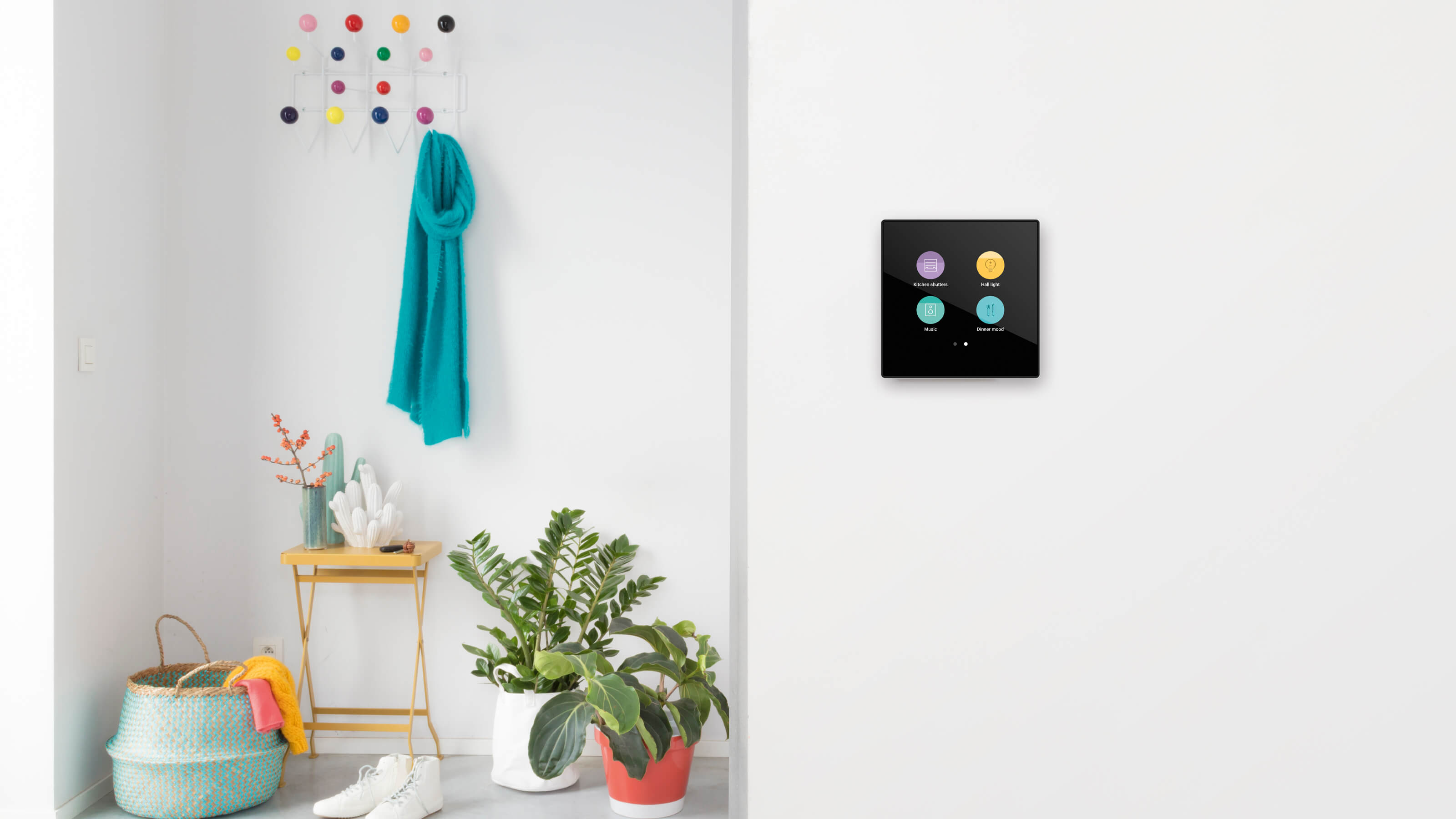 Niko Digital black hallway