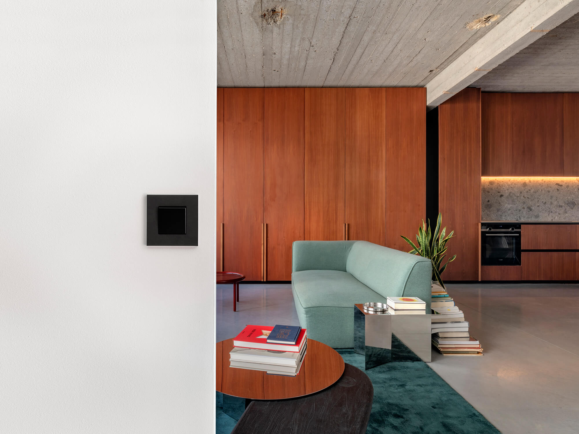 alu en steel afwerkingen - alu black