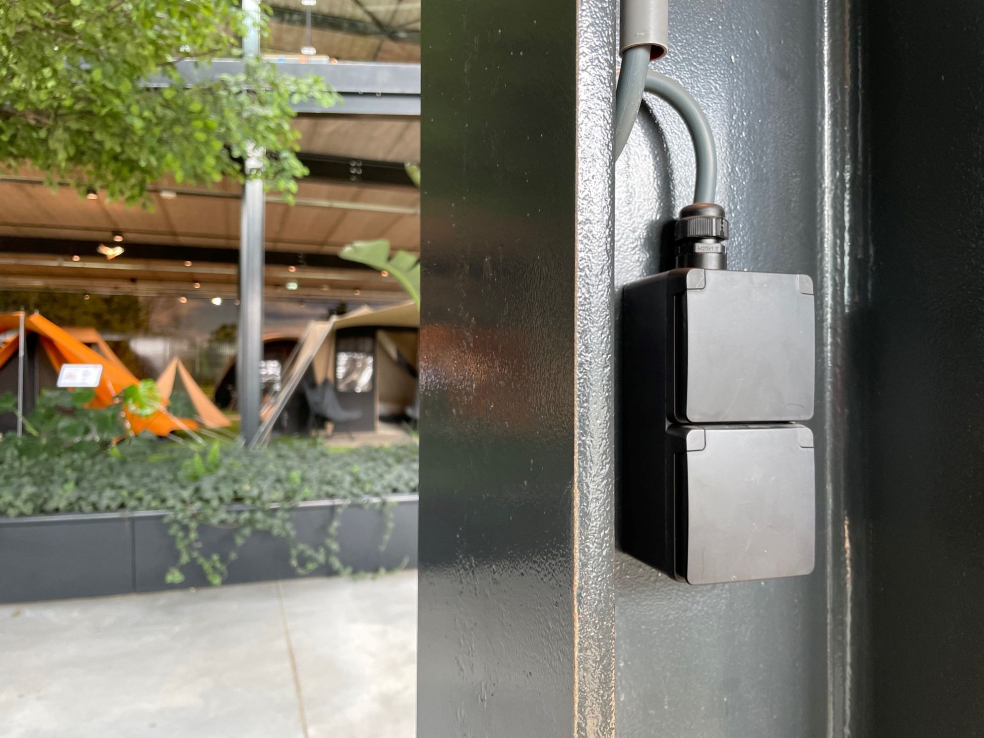 Niko hydro schakelaar bij De Waard tenten in Hattem