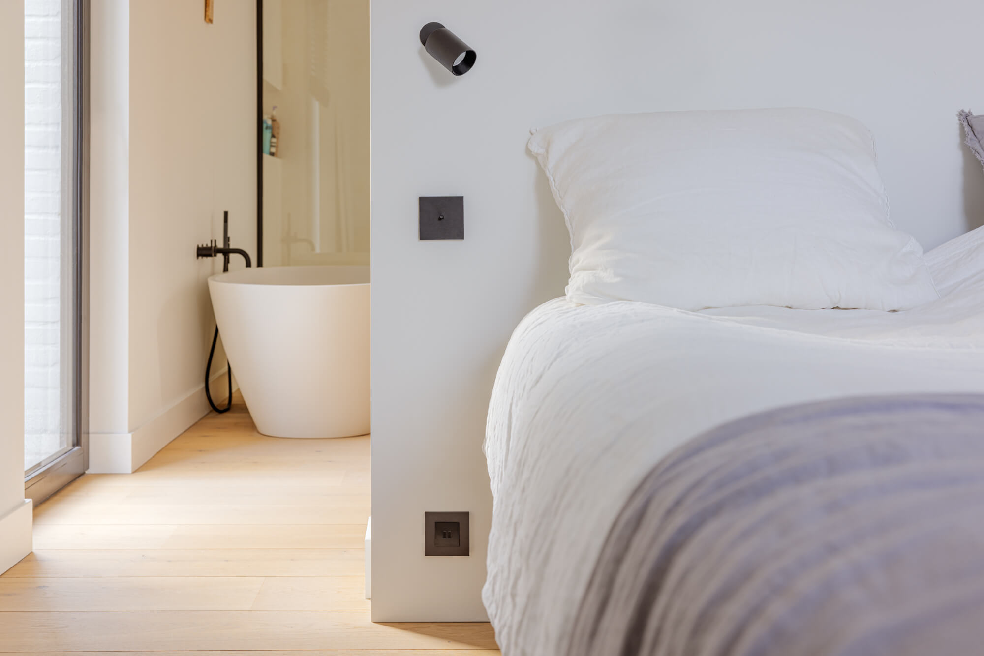 Design usb socket for Niko Rocker and Niko Toggle