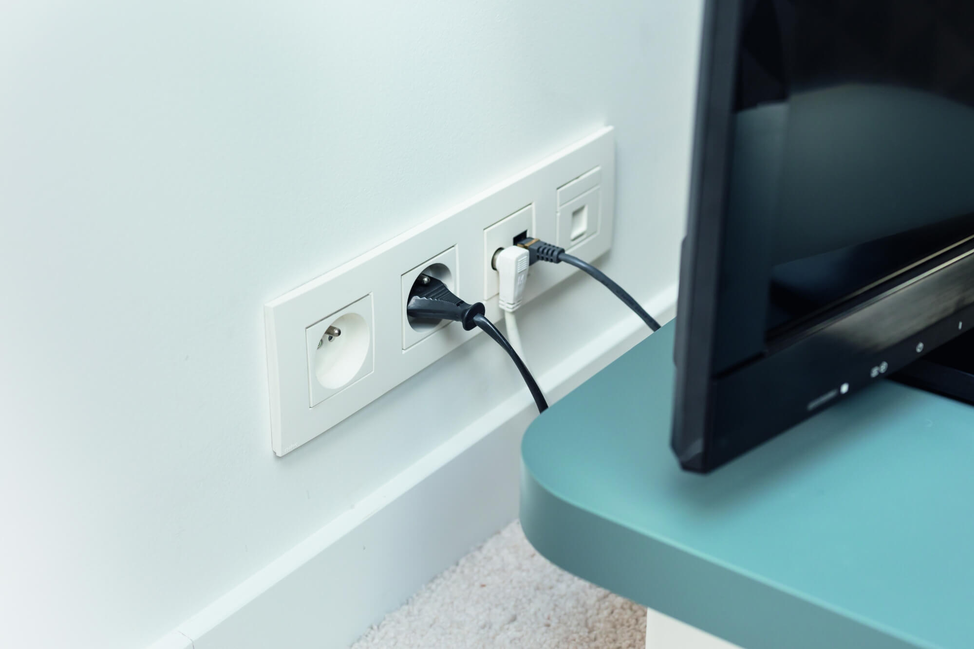 Niko coax rj intense