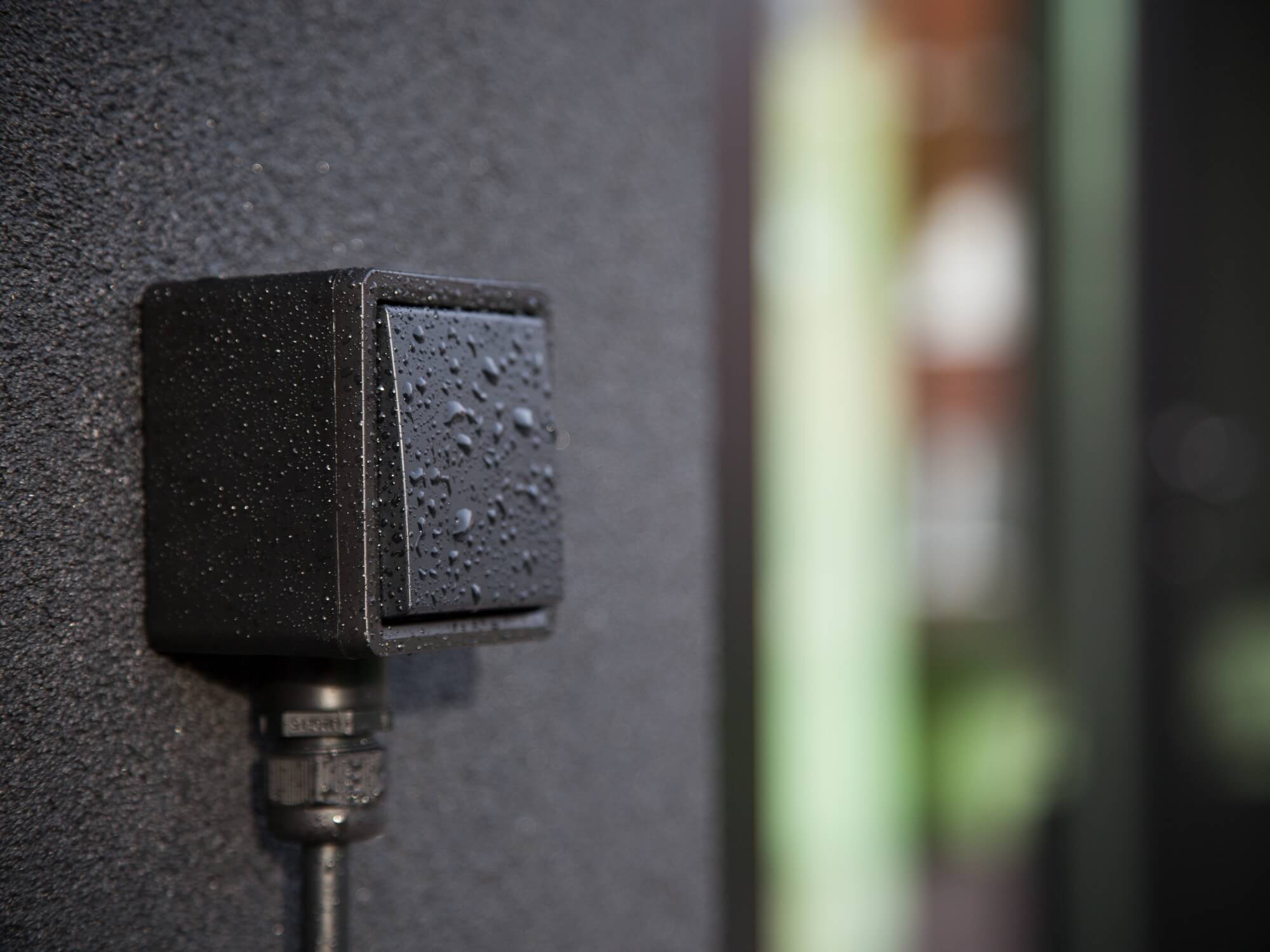 Black Niko Hydro switch with water drops