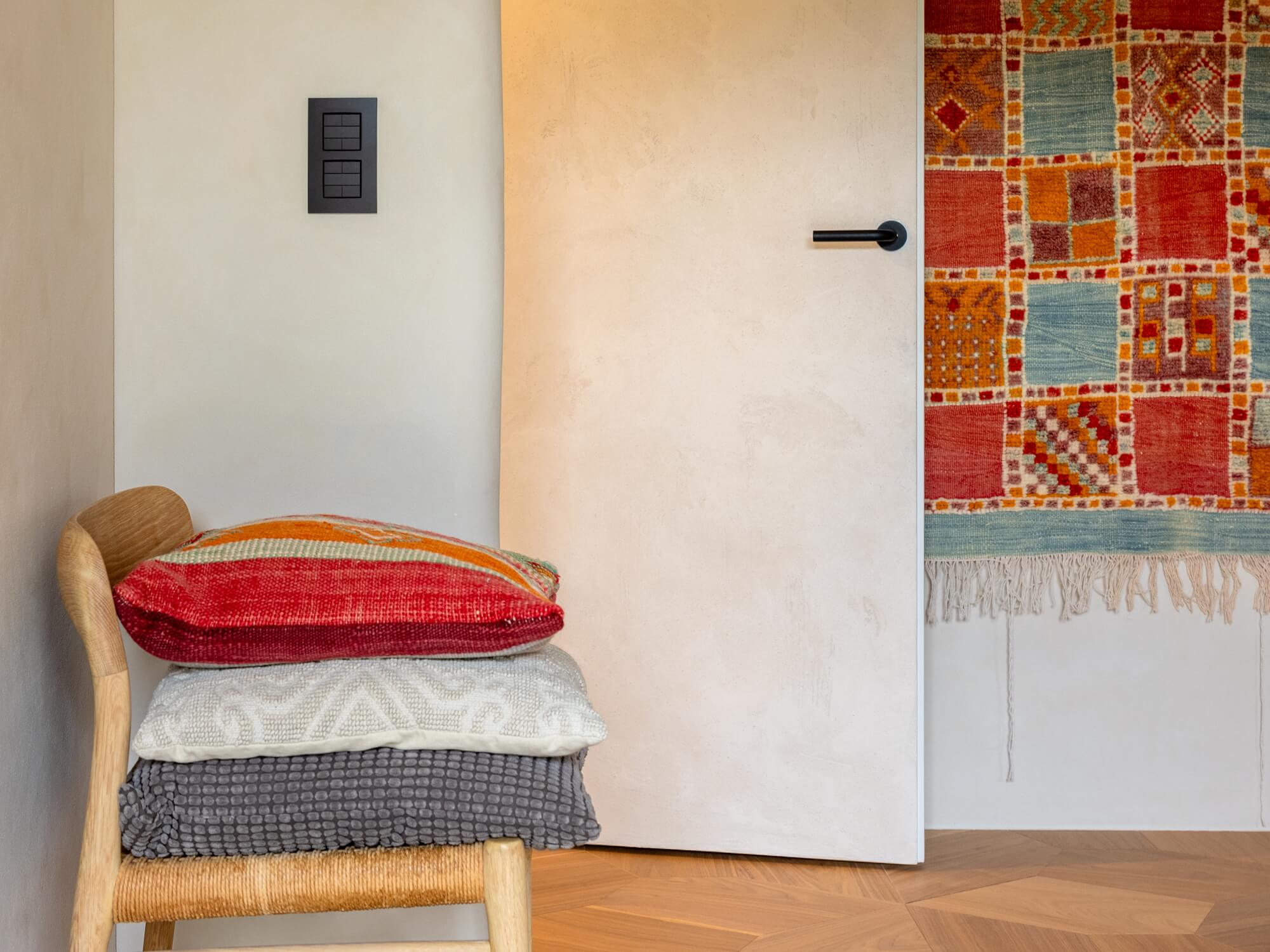 Niko Intense interrupteurs marron foncé