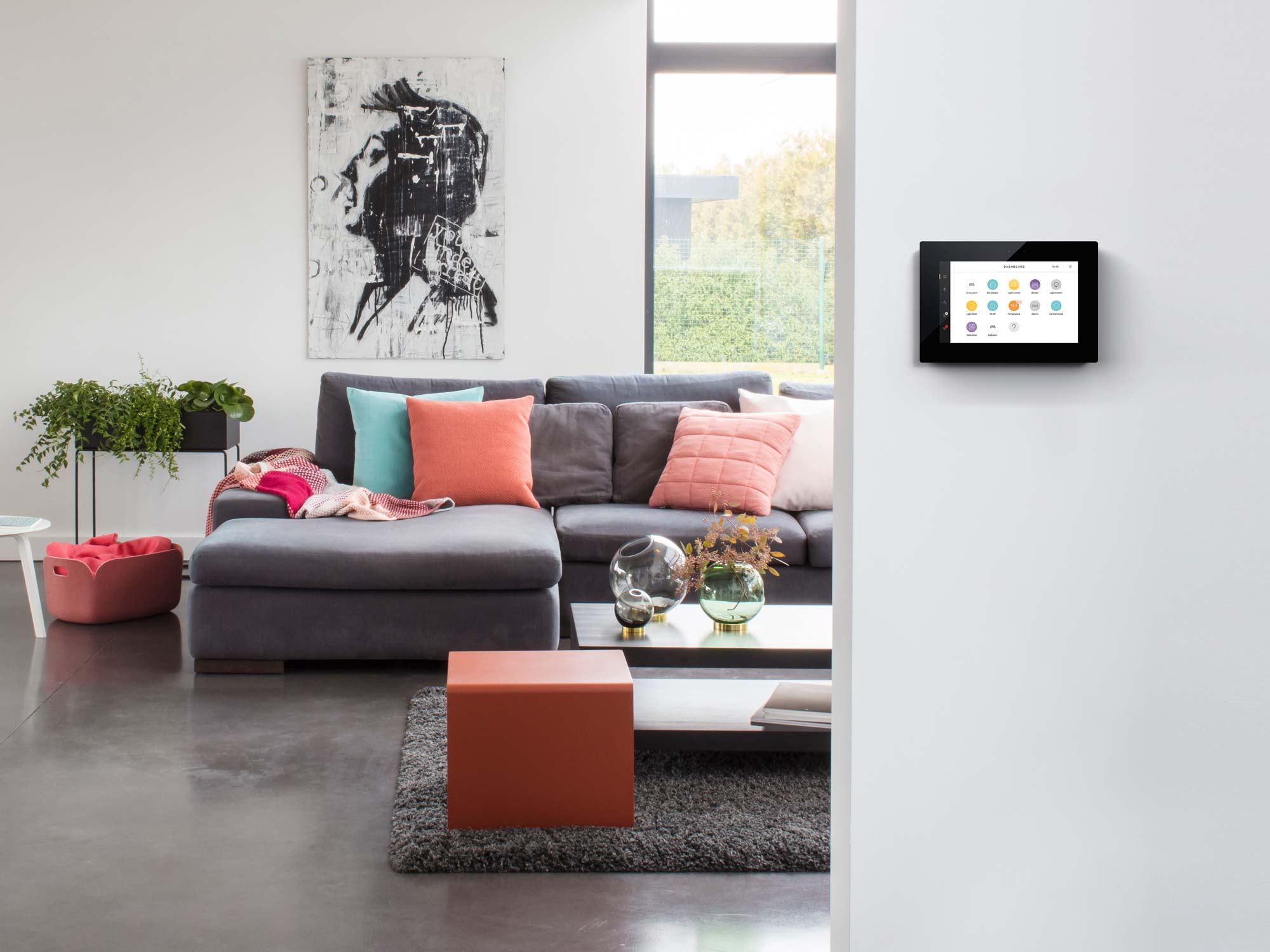 NHC touchscreen right