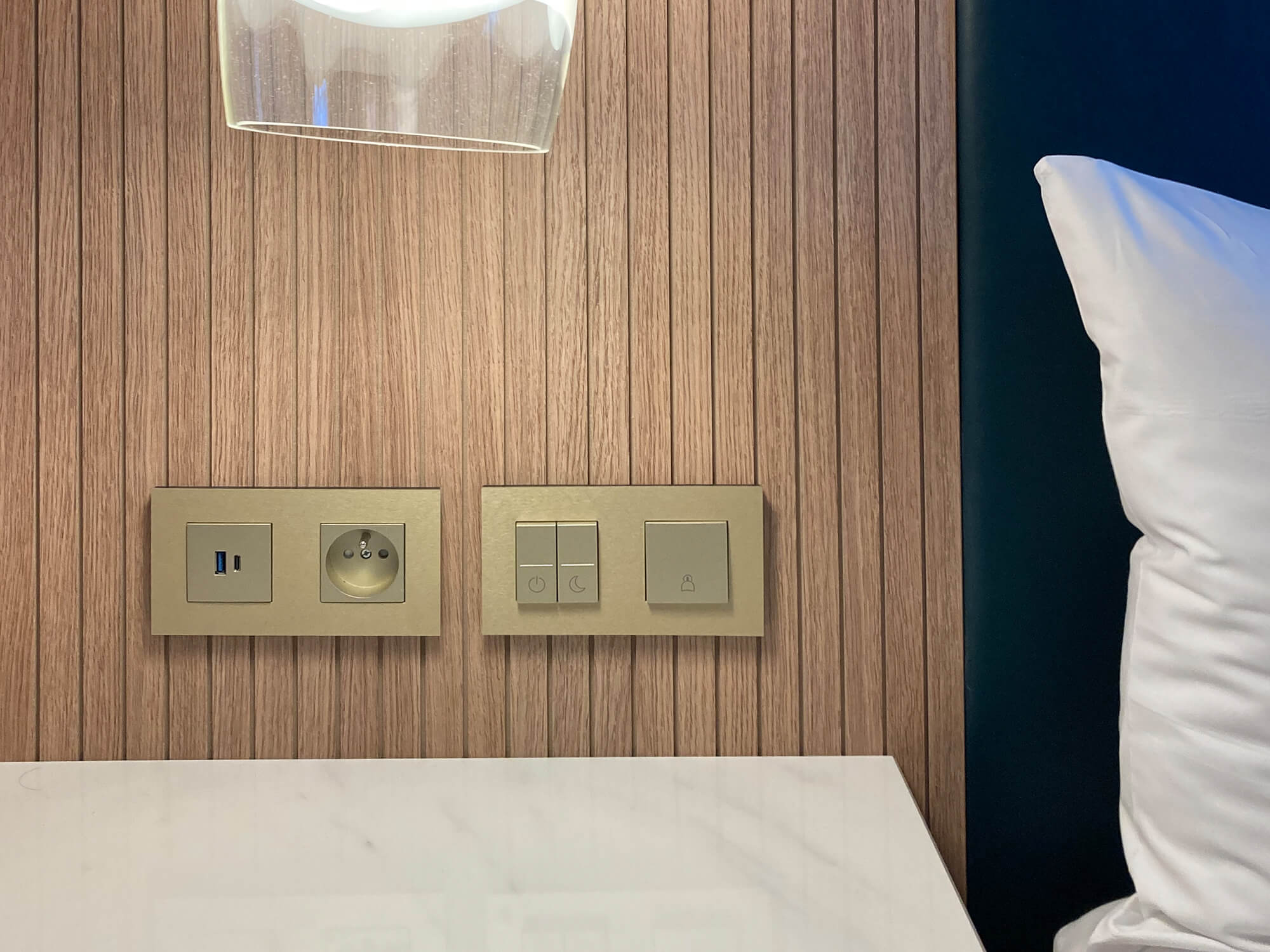 Niko switches & sockets in Marriott hotel Brussels 