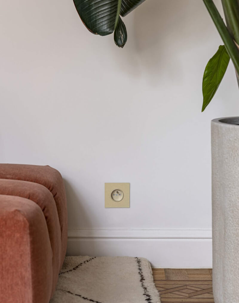 Design gold coloured socket for Niko Toggle & Toggle